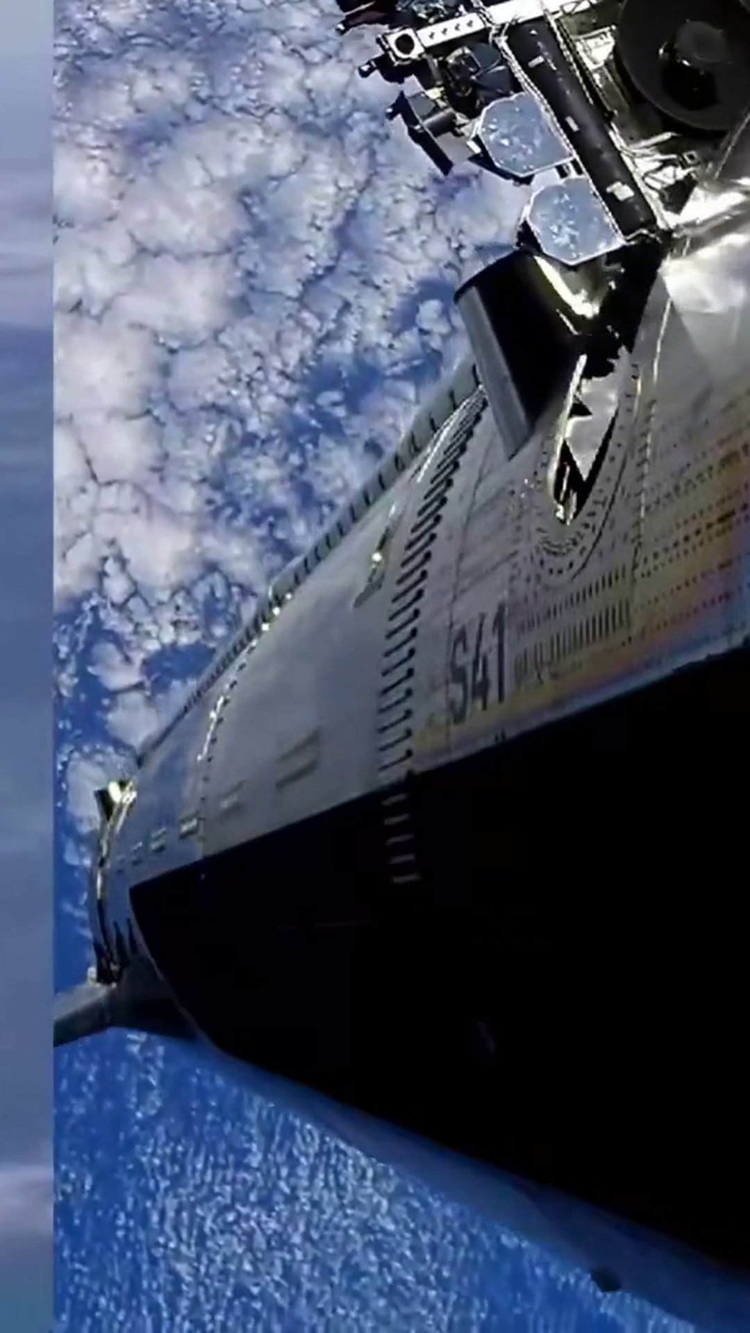 Starship Reaches Orbit For The First Time And Deploys 26 Starlink V3 Satellites